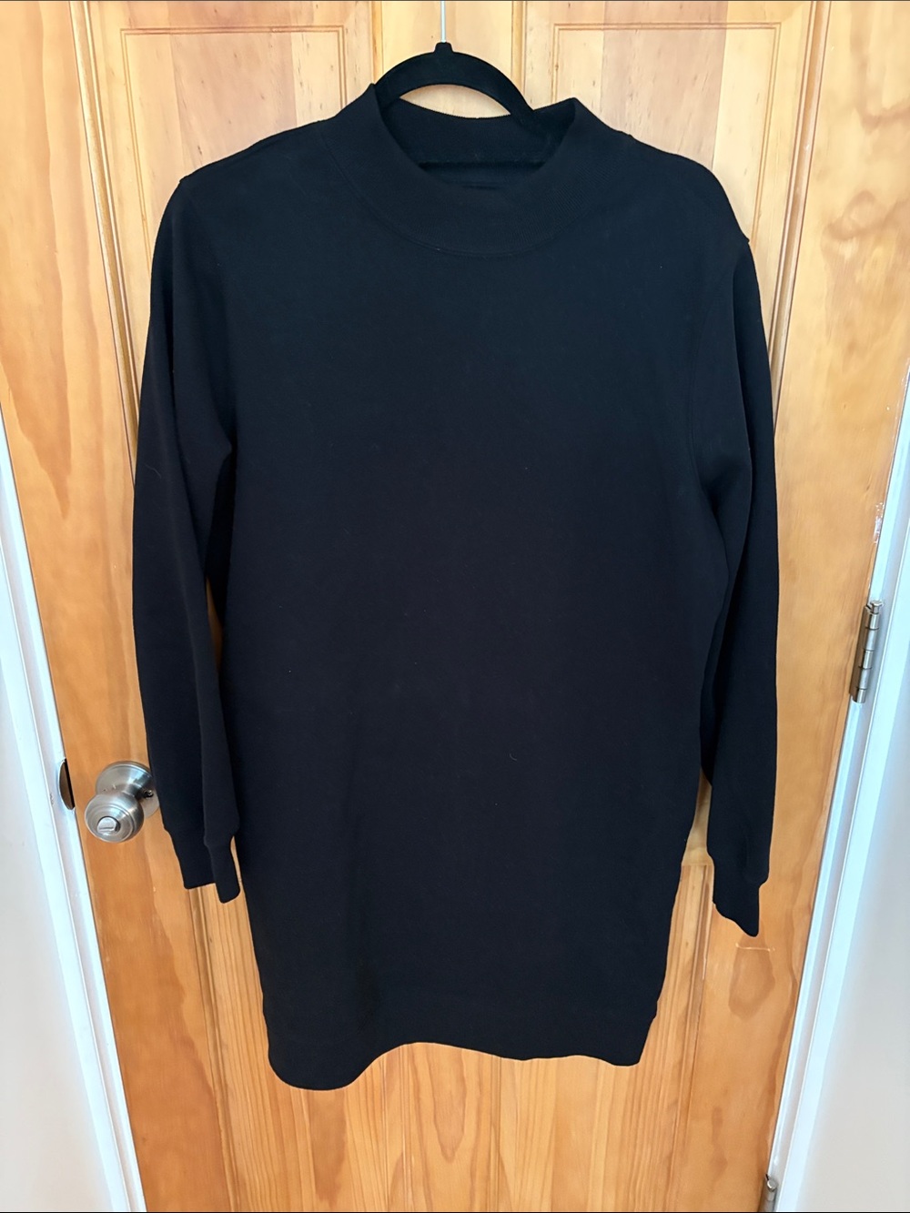 Gap Sweatshirt  Black Long Sleeve Crewneck Dress